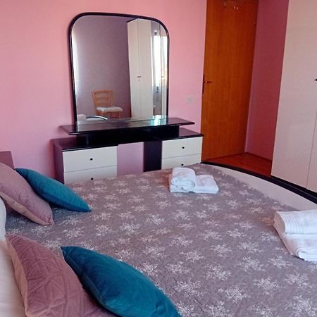 Villa House Divna Valbandon Esterno foto